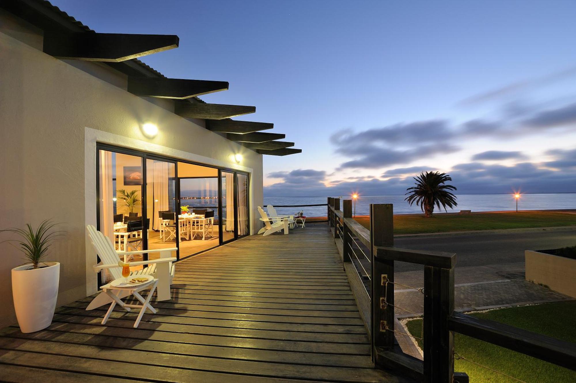 Oyster Box Guesthouse Walvis Bay Exterior photo