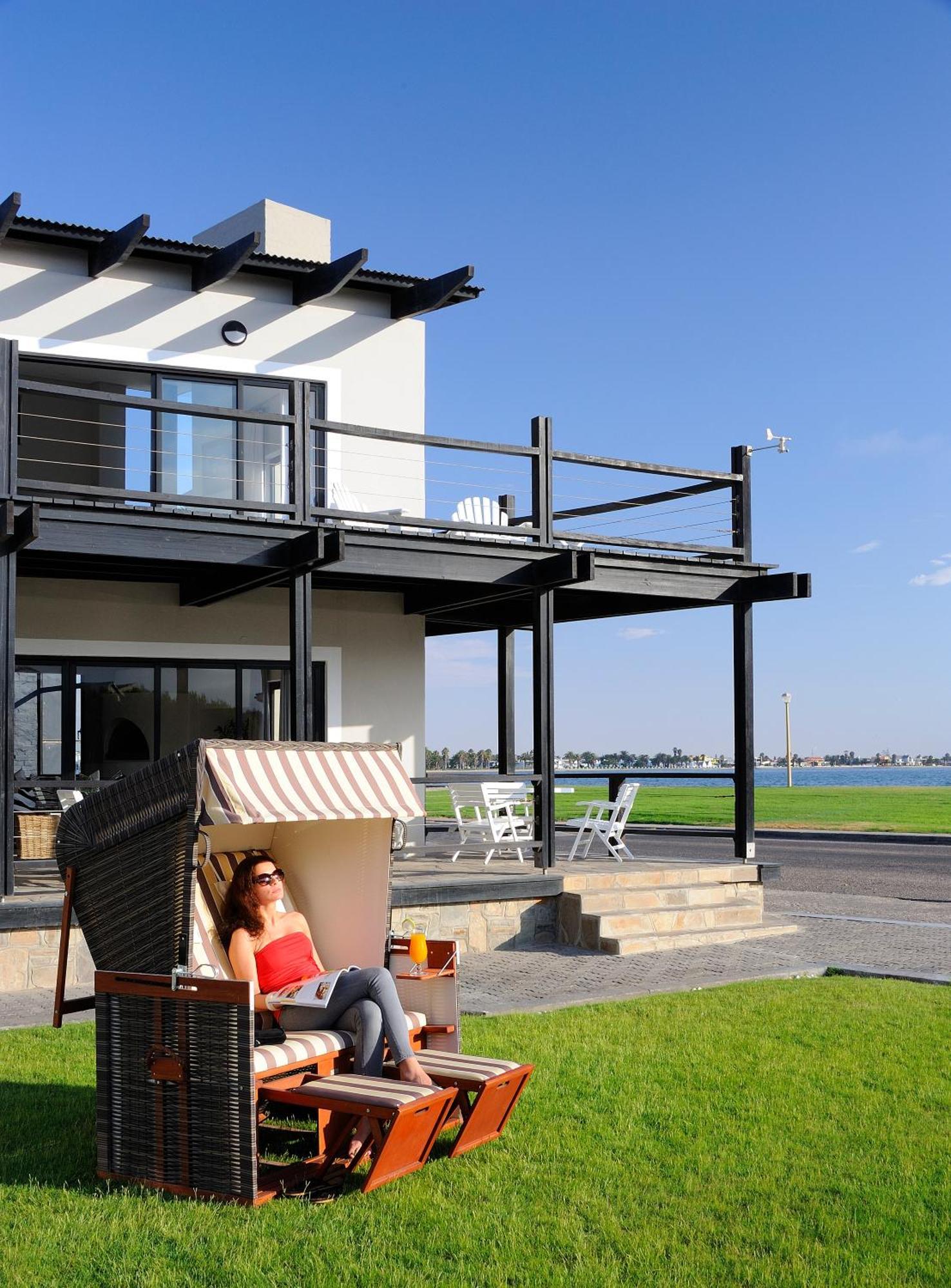 Oyster Box Guesthouse Walvis Bay Exterior photo