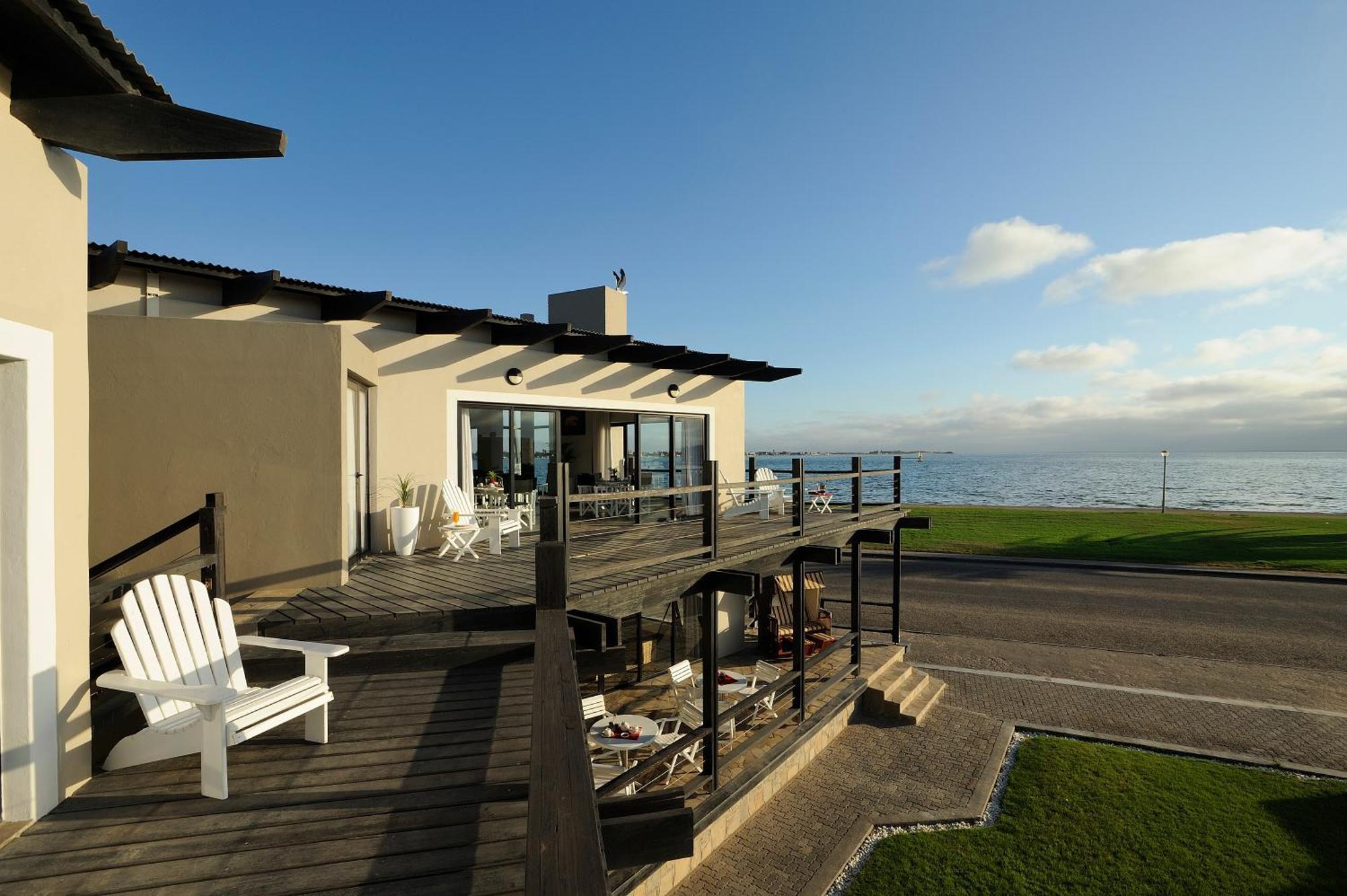 Oyster Box Guesthouse Walvis Bay Exterior photo